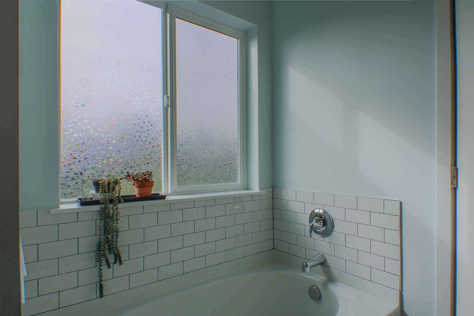 The primary suite bathroom at 2610 Sheridan